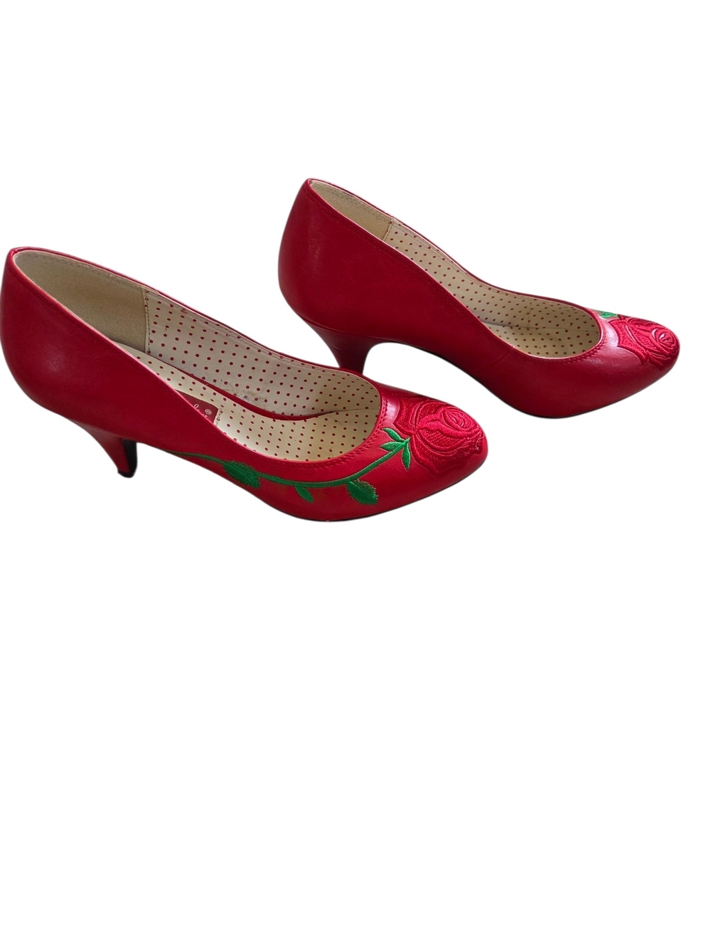Red Embroidered Rose Mid-Heel Pumps